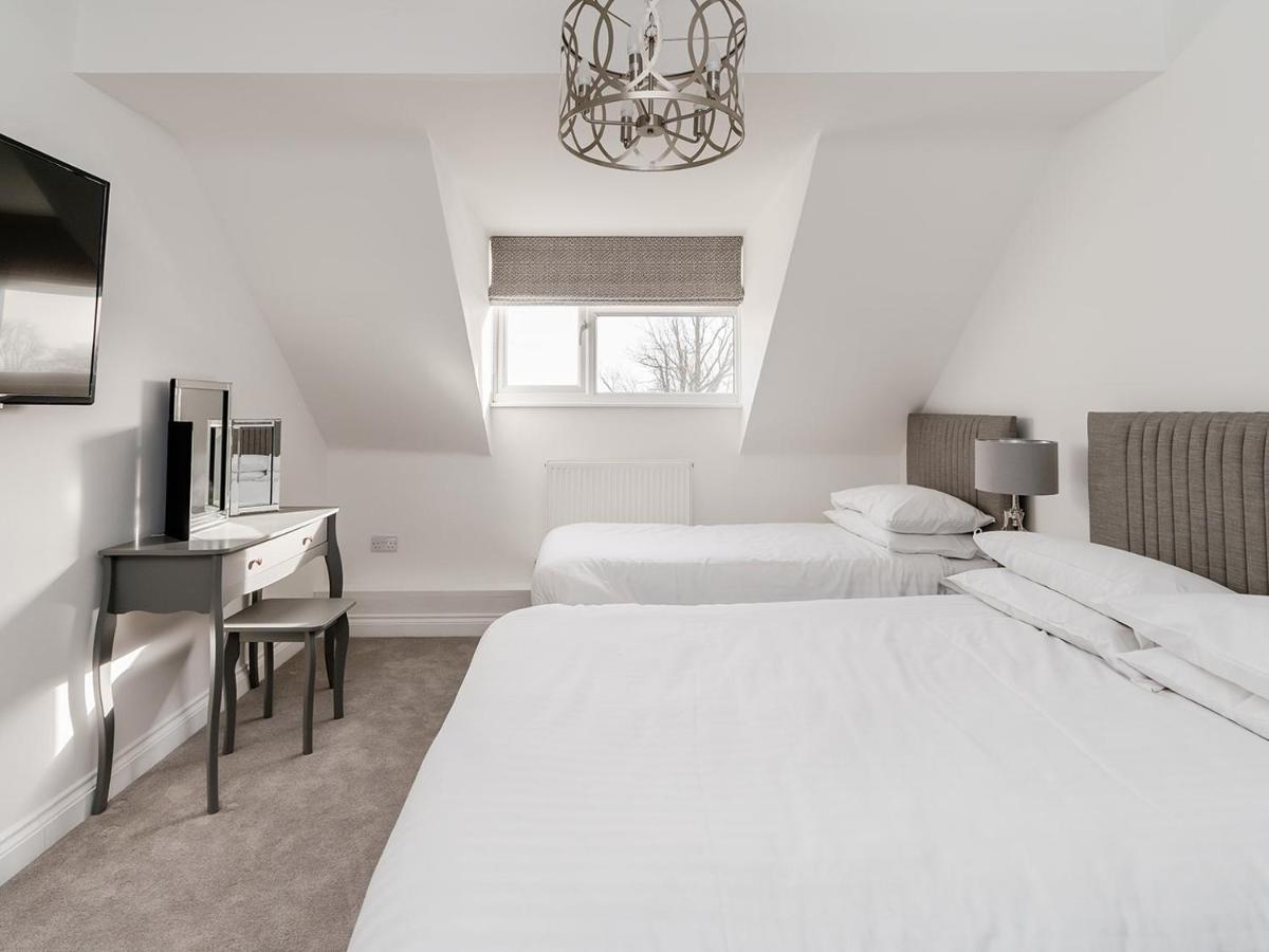 Pike And Eel Hotel And Marina Needingworth エクステリア 写真